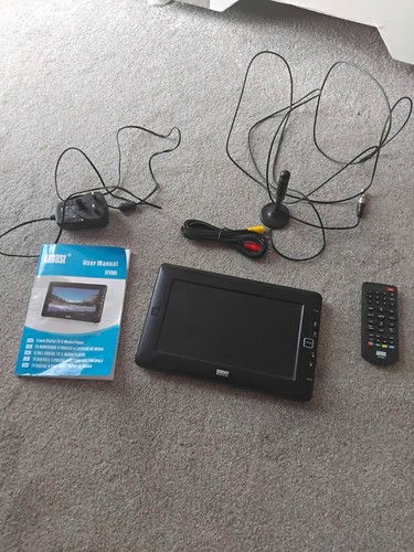 August dtv905 9in lcd portable - 9in,